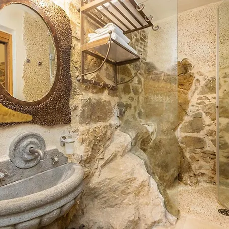 La Grotta - Design Artigianale Manciano